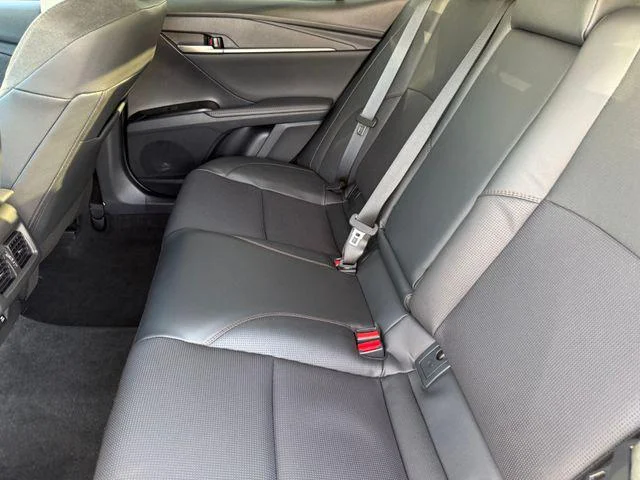 Certified Used 2025 WIND CHILL PEARL Toyota XLE image 26