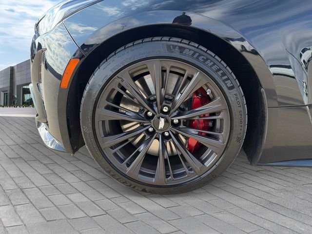 Used 2024 Black Cadillac V-Series image 9