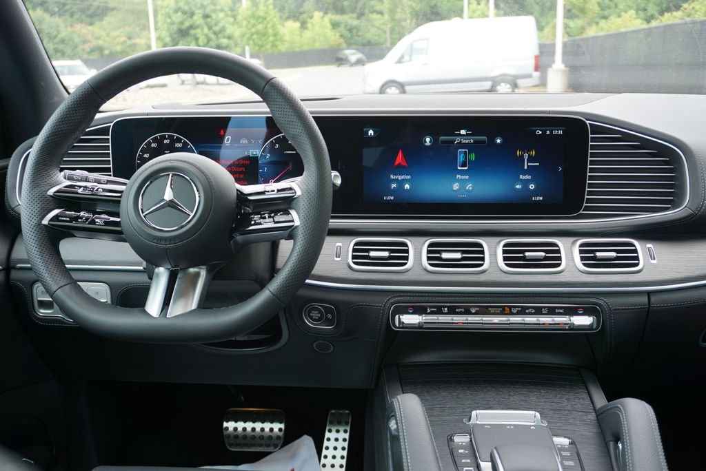 New 2026 Polar White Mercedes-Benz GLS 450 image 18