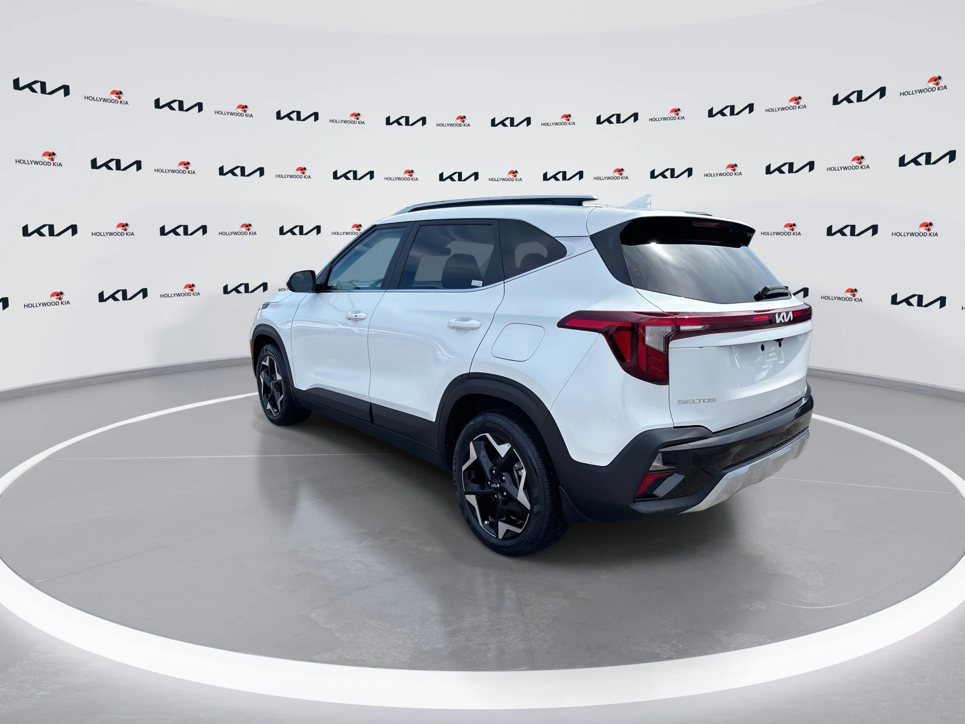 Certified Used 2024 Snow White Pearl Kia EX image 6
