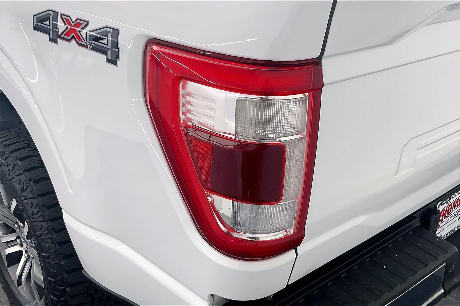 Used 2021 Oxford White Ford Lariat image 29