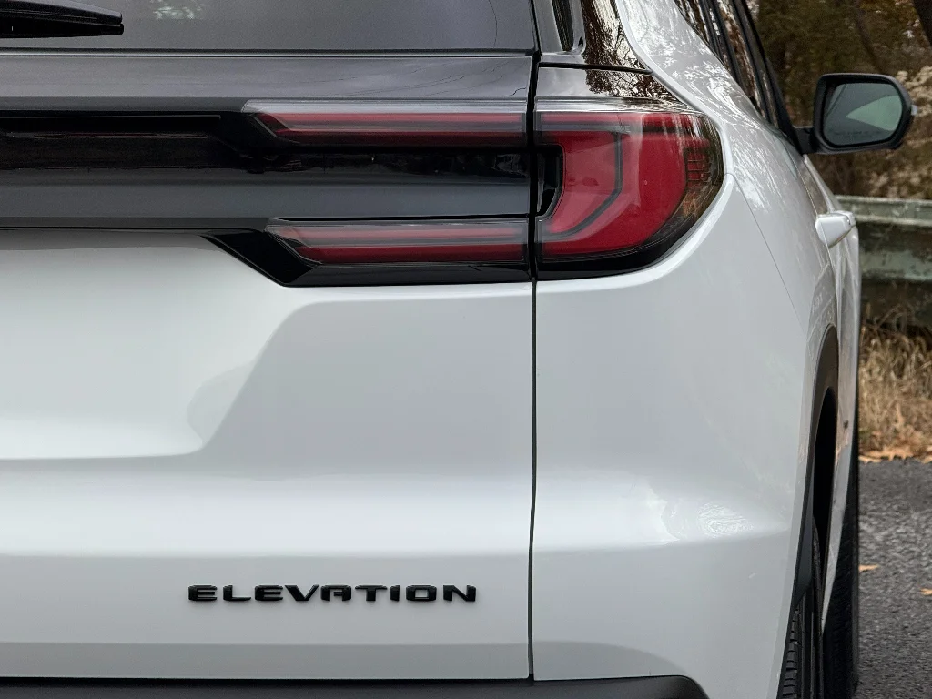 2026 GMC Acadia Elevation - Photo 8
