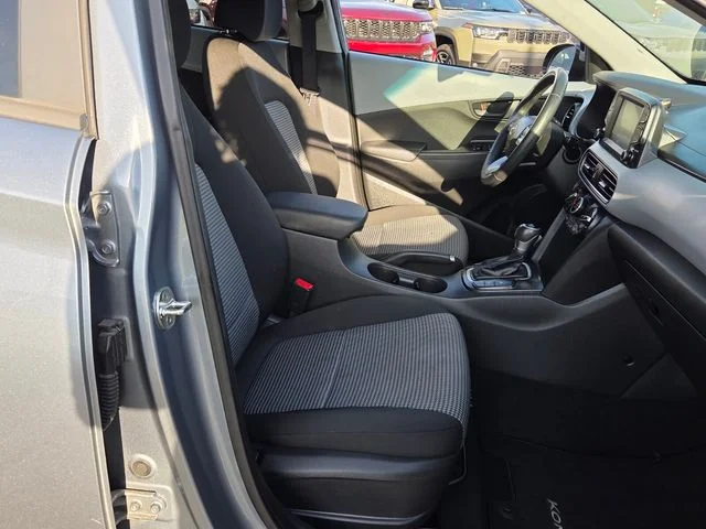 Used 2019 Silver Hyundai SEL image 13