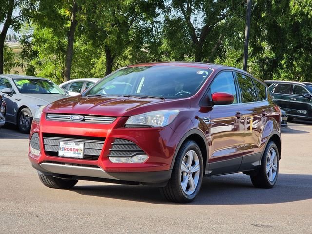 Used 2016 Orange Ford SE image 3