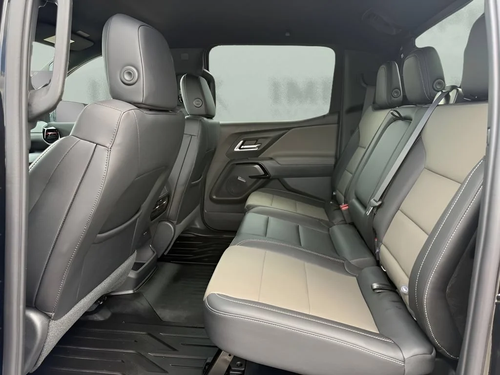 Used 2026 Black Chevrolet Trail Boss - Max Range image 12