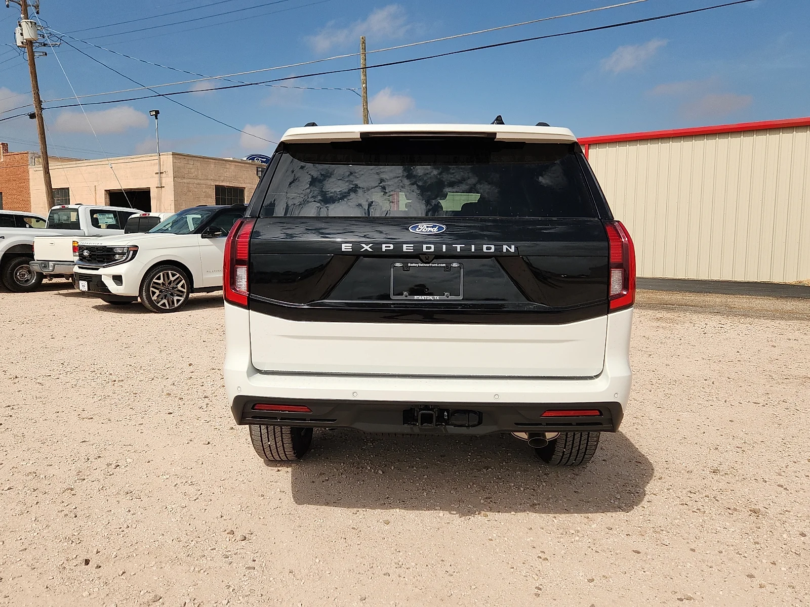 New 2027 Star White Metallic Tri-Coat Ford Active image 6