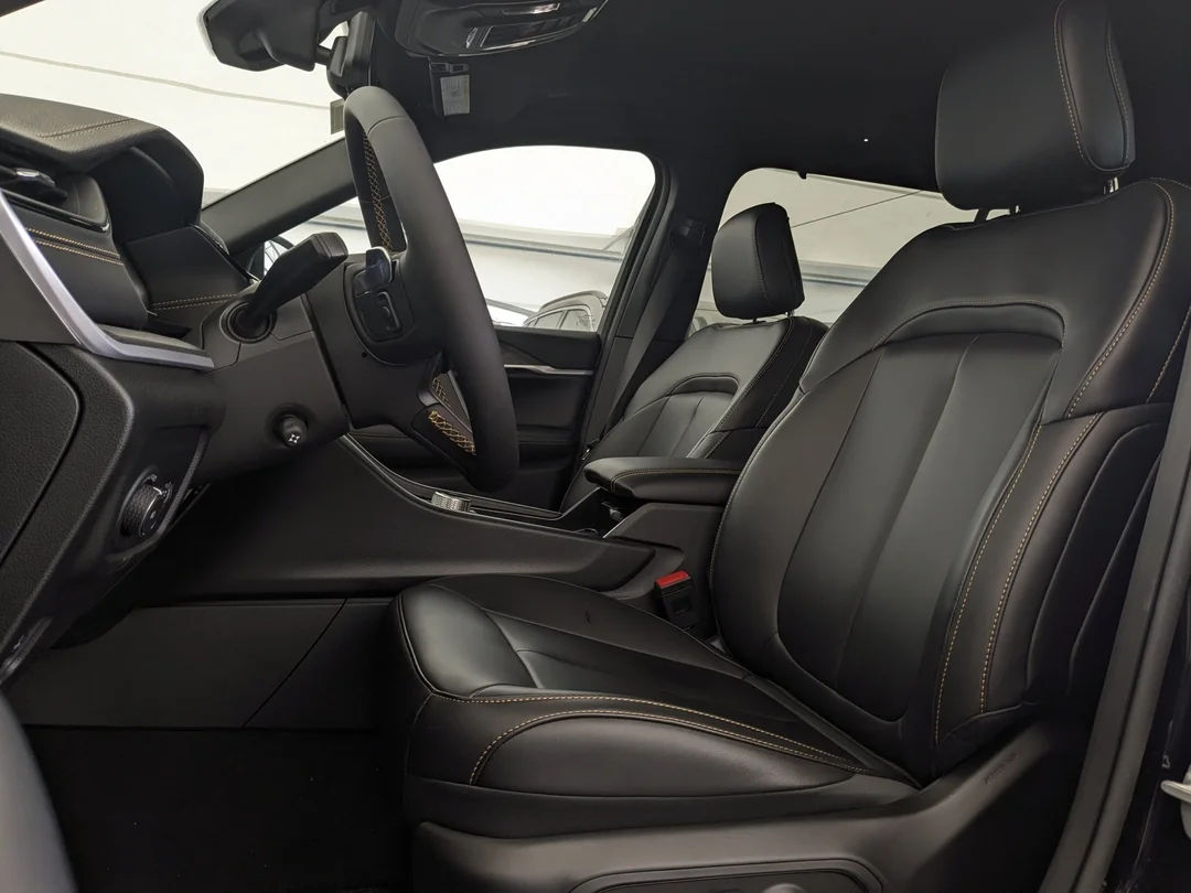 New 2026 Black Jeep 85th Anniversary - - 4x4 - 2.0L Turbo - Dual-Pane Panoramic Sunroof - Trailer Tow Pkg & More! image 15