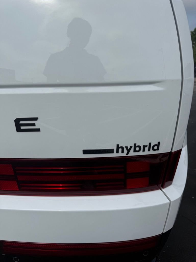 New 2027 Serenity White Hyundai Calligraphy image 13