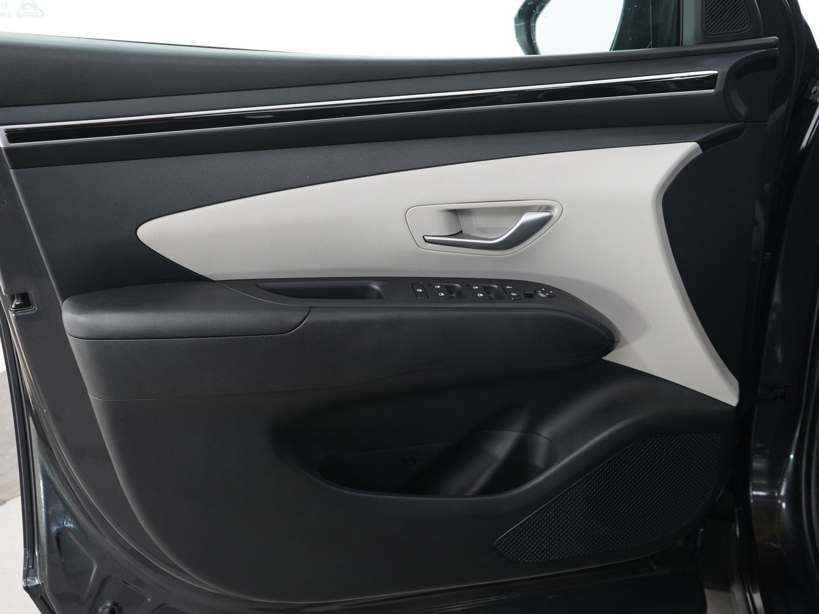 Used 2024 Dark Gray Metallic Hyundai SEL AWD *Ltd Avail* image 23