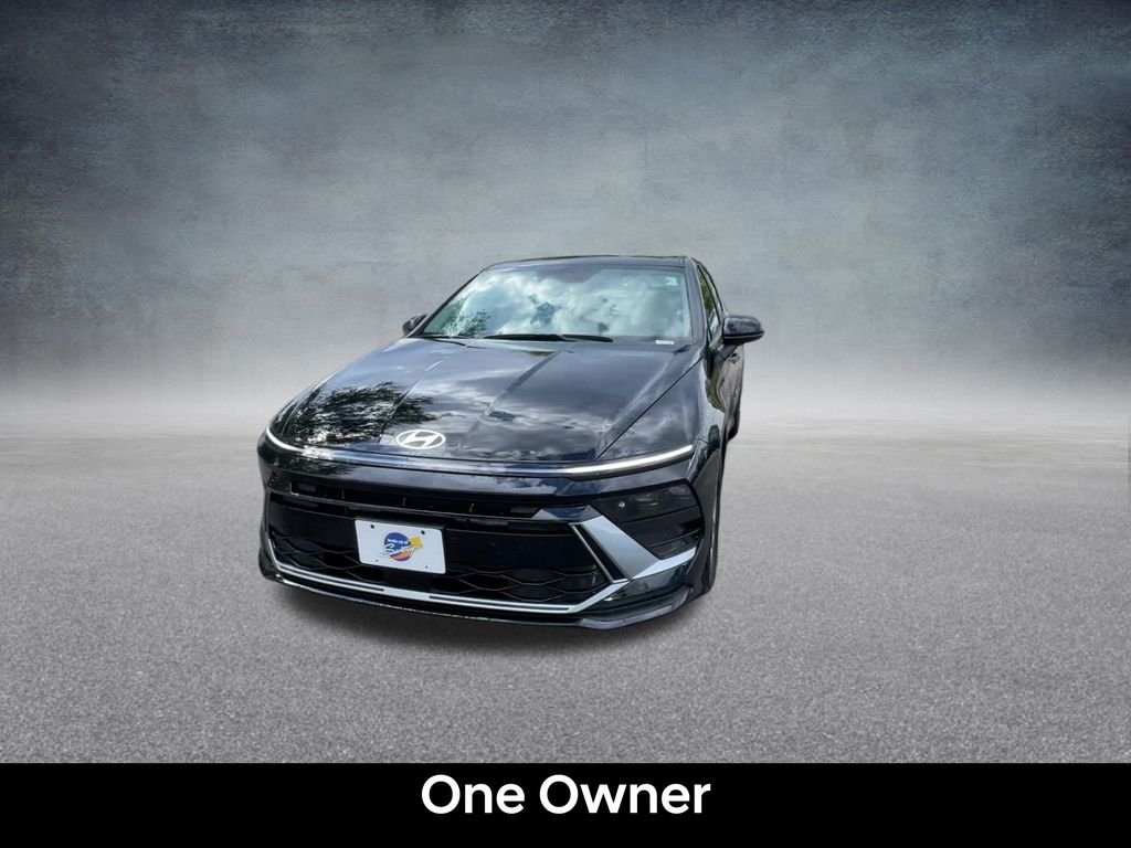 Certified Used 2026 Abyss Black Hyundai SE image 7