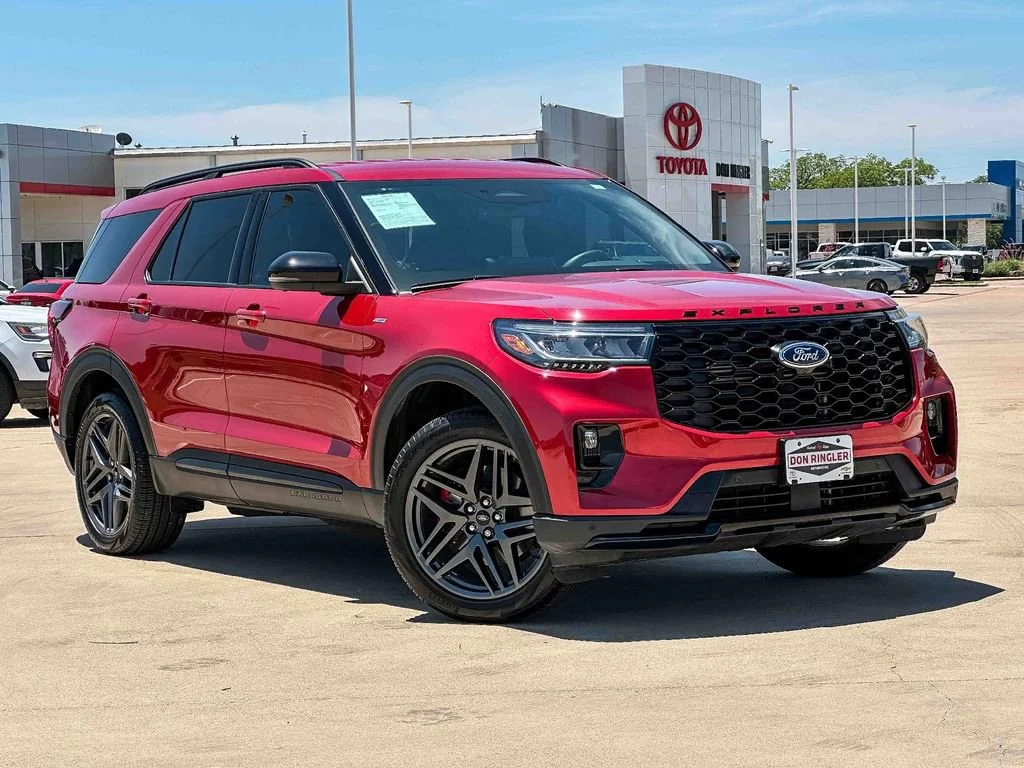 2025 Ford Explorer ST-LINE RWD (PL535)'s photo