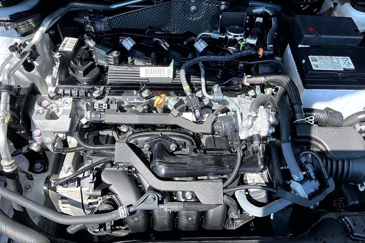Used 2023 Wind Chill Pearl Toyota XLE image 33