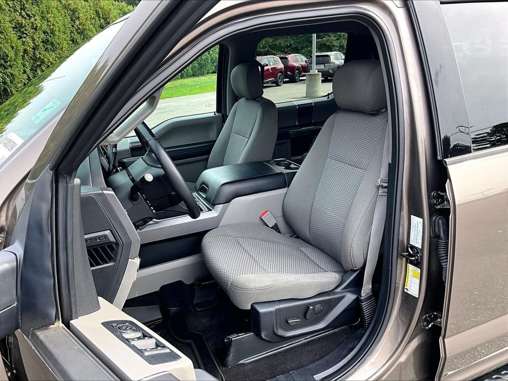 Used 2020 Gray Ford XLT image 10