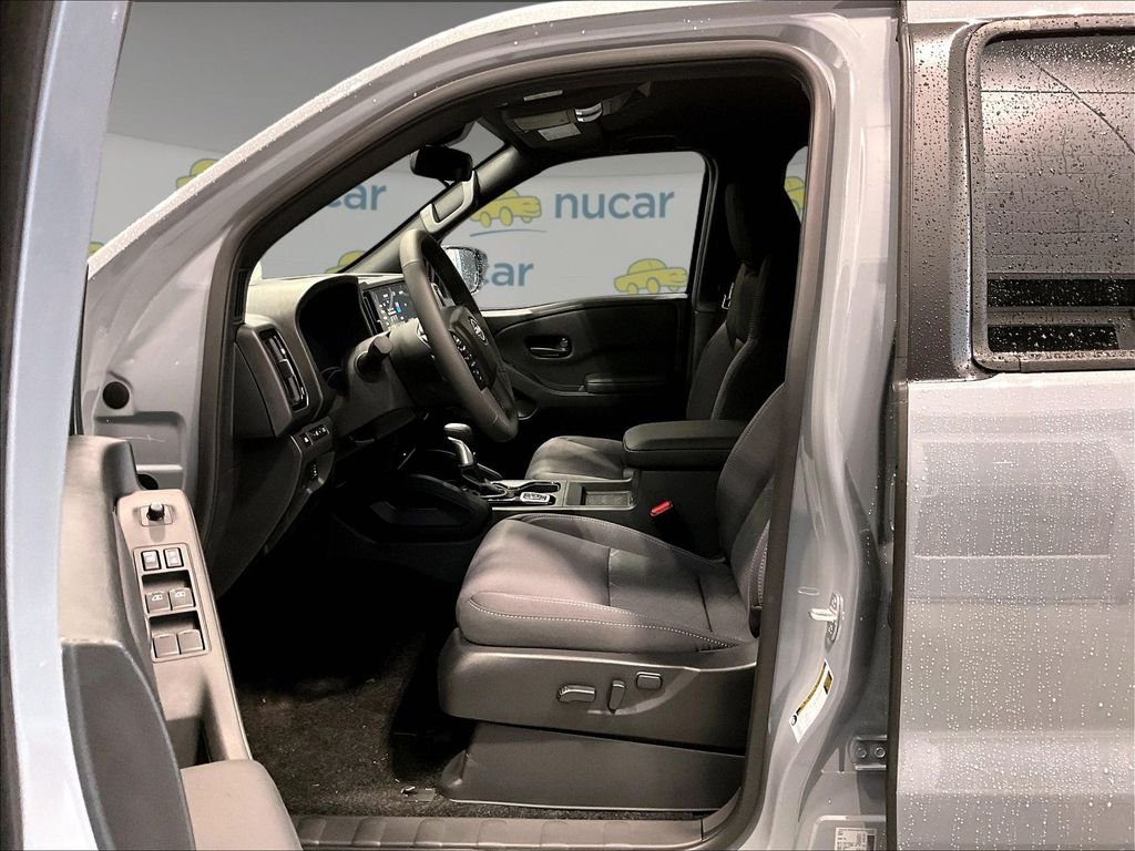 2026 Nissan Frontier — photo 9