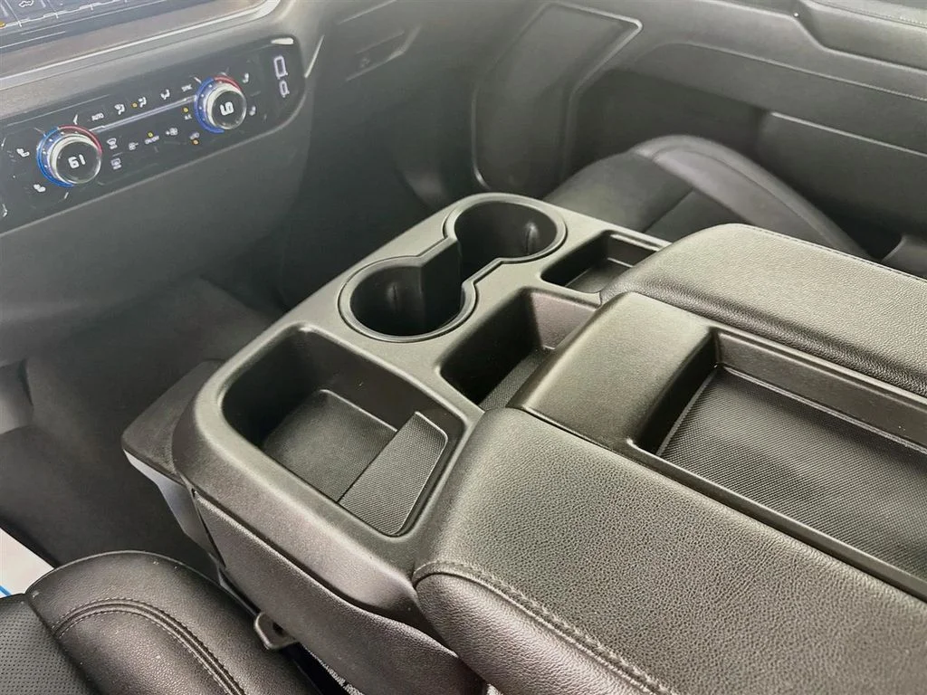 Used 2025 Silver GMC SLT image 19