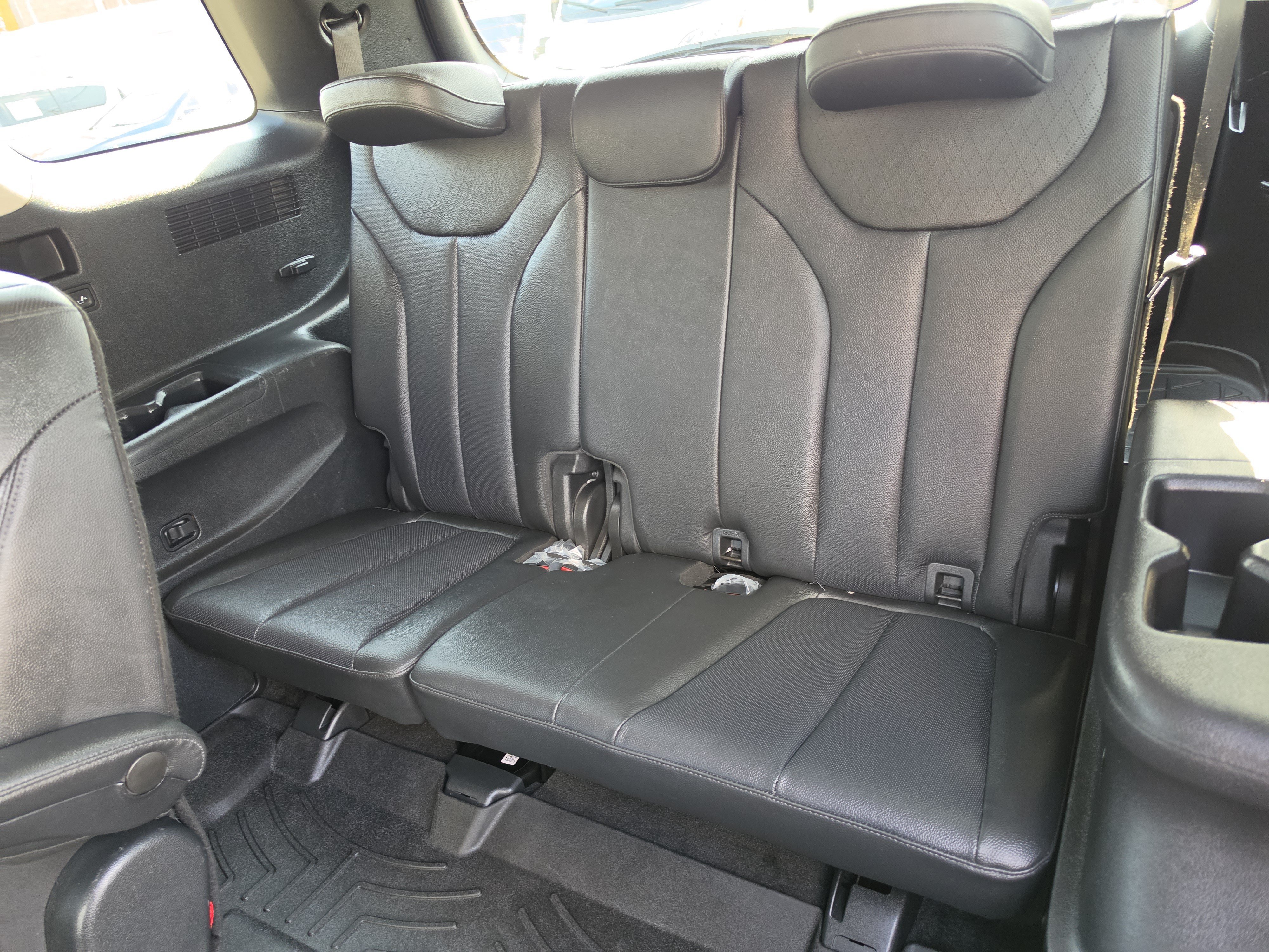 Used 2022 Moonlight Cloud Hyundai SEL image 14