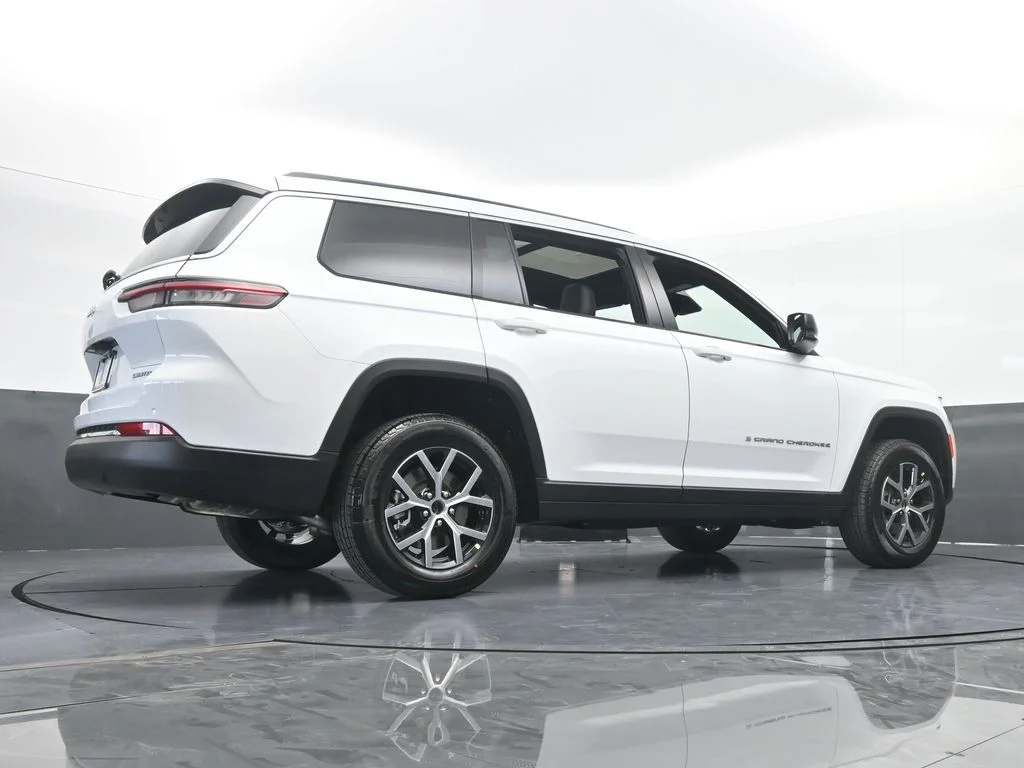 Used 2025 Bright White Clearcoat Jeep Limited image 57