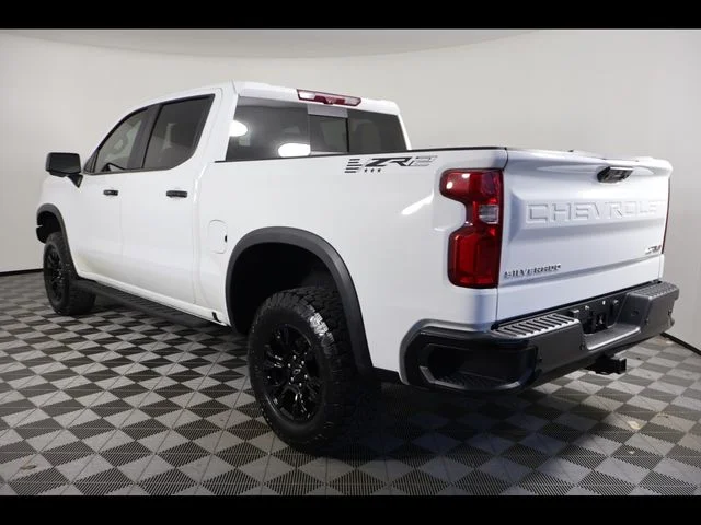Used 2022 White Chevrolet ZR2 image 4