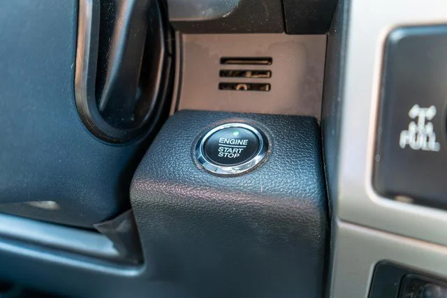Used 2022 White Ford Lariat image 28