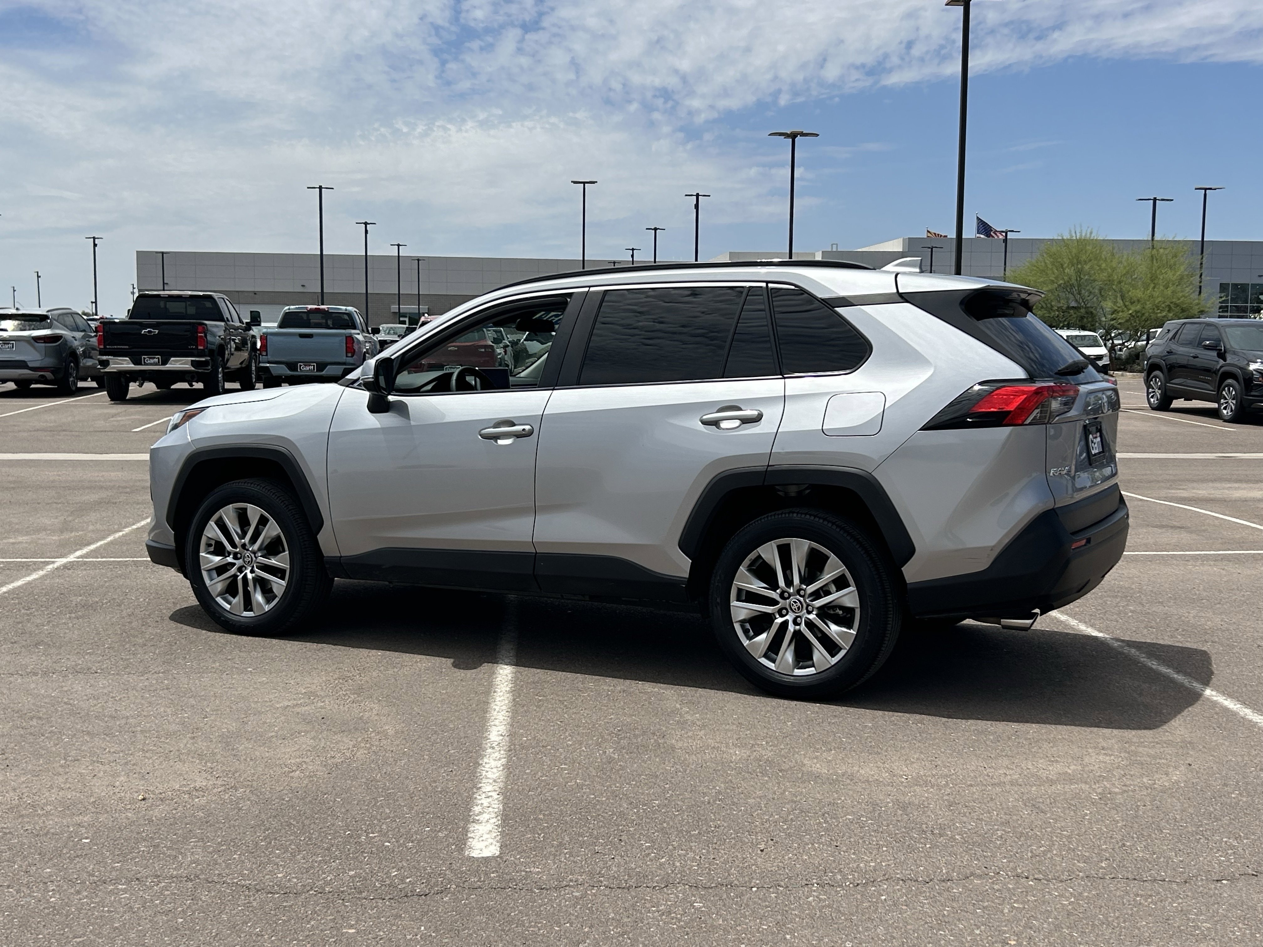 Used 2024 Silver Toyota XLE Premium image 3
