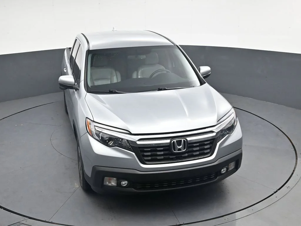 Used 2017  Honda RTL-T image 23