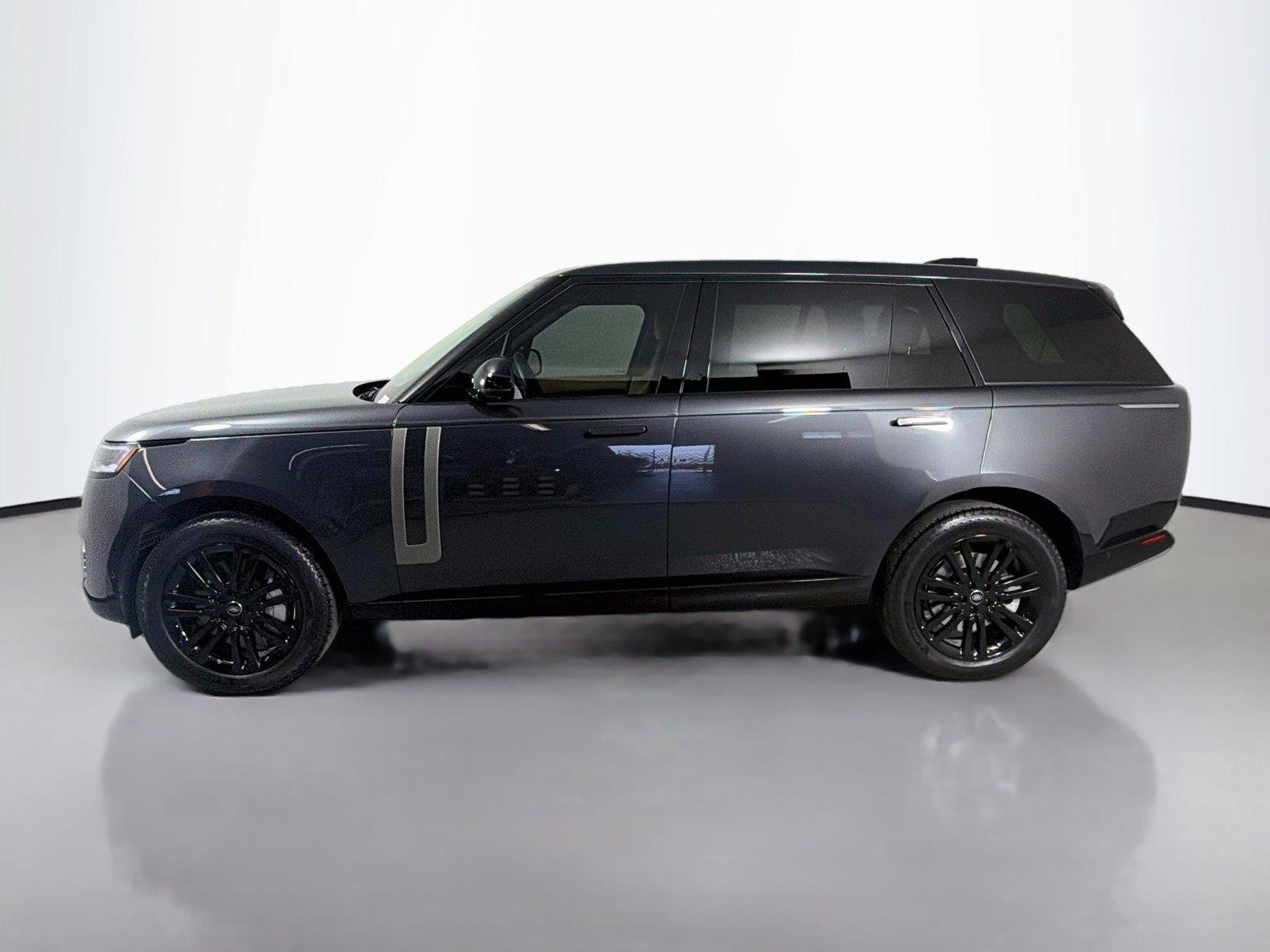 Used 2024 Carpathian Grey Land Rover SE P53O V8 image 8