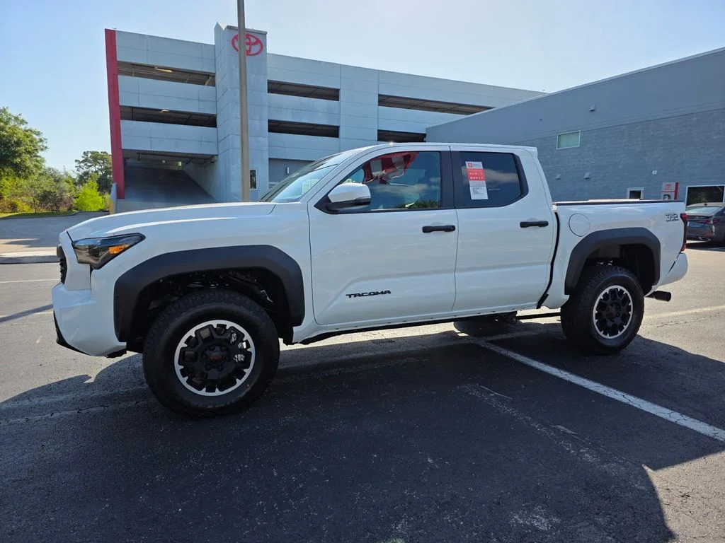 2026 Toyota Tacoma TRD Off Road - Photo 3