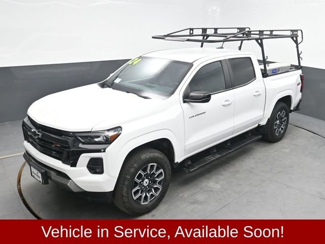 Used 2024 White Chevrolet Z71 image 30