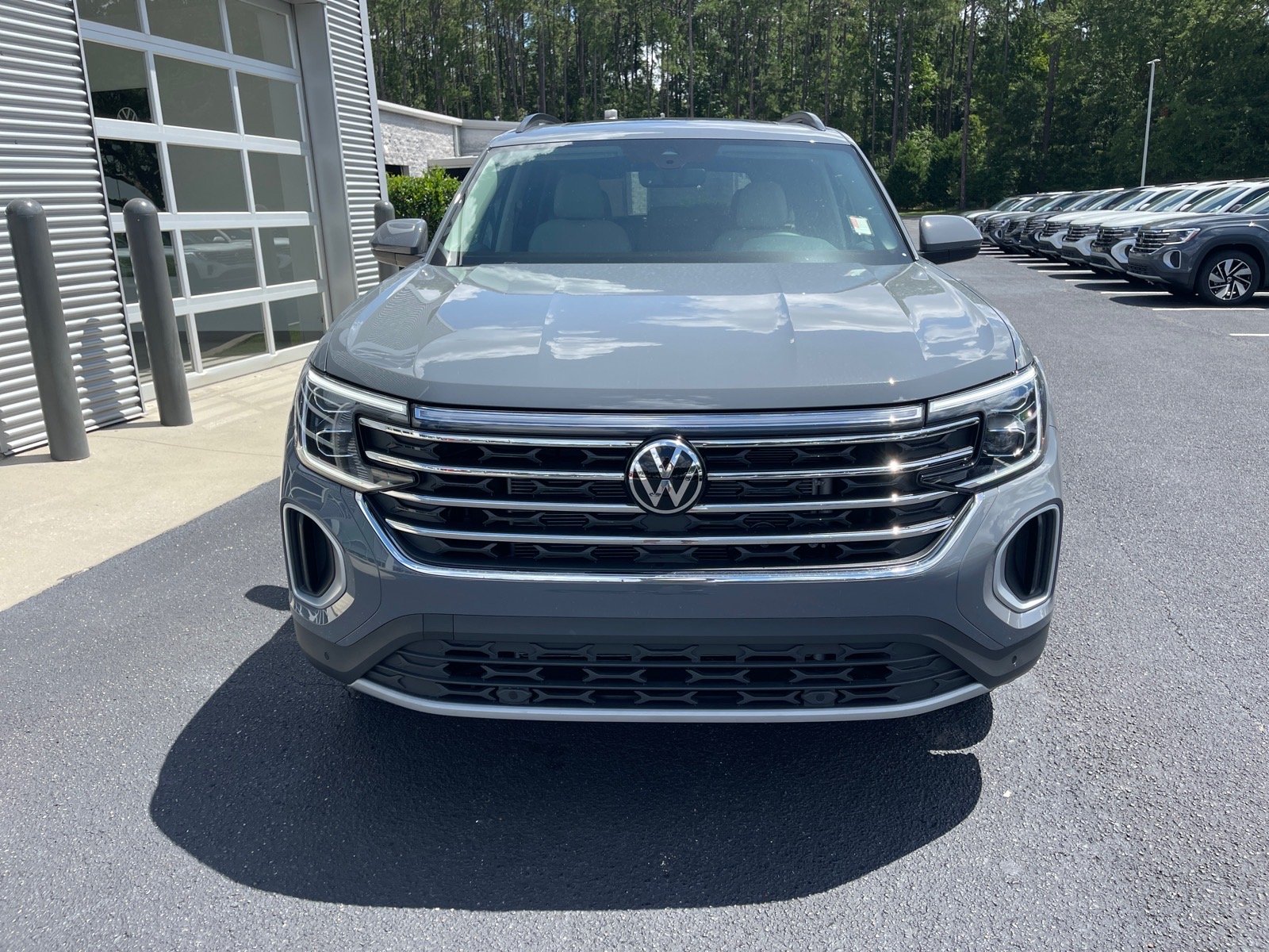 New 2026 Pure Gray Volkswagen SE image 2
