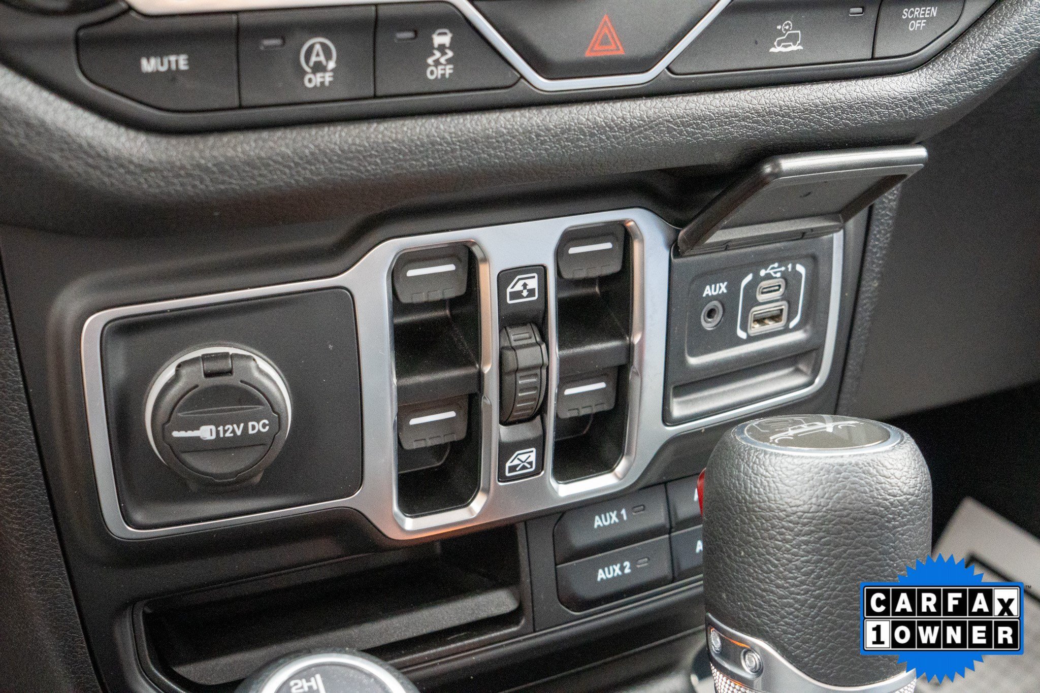 2025 Jeep Gladiator Nighthawk - Photo 22