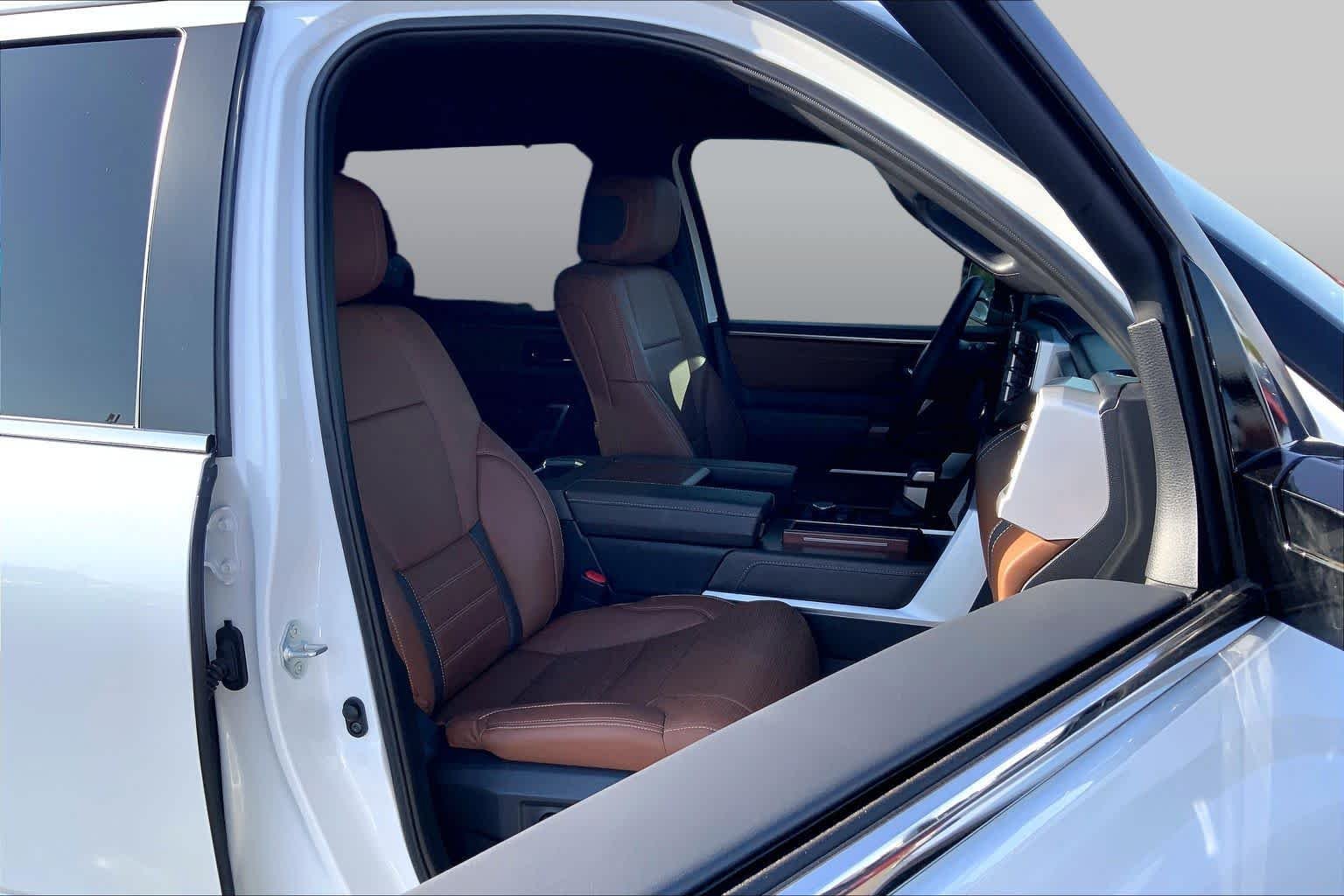 Used 2025 Wind Chill Pearl Toyota 1794 Edition Hybrid image 9