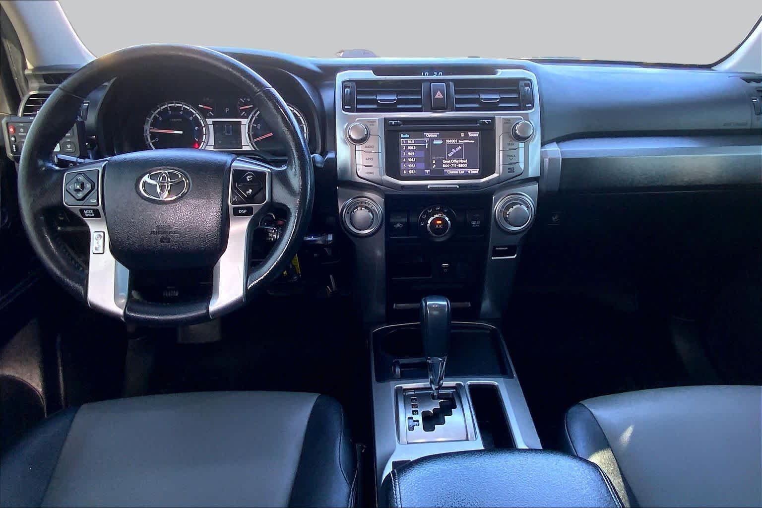 Used 2018 Nautical Blue Metallic Toyota SR5 Premium image 16