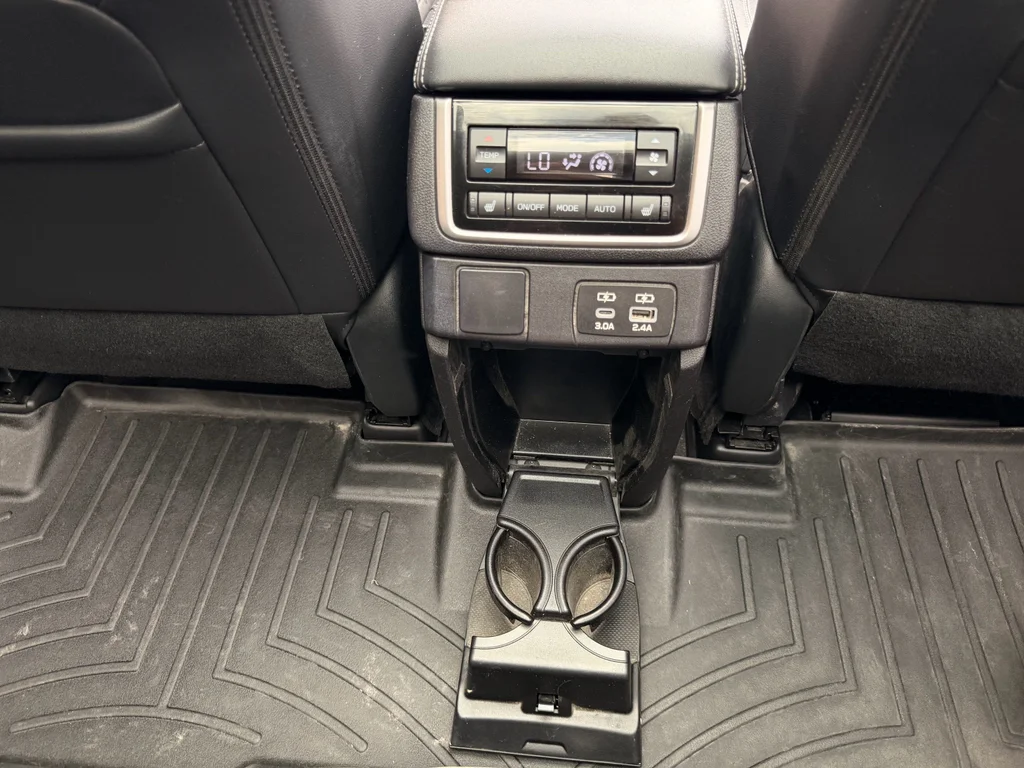 Used 2023 Ice Silver Metallic Subaru Limited image 29