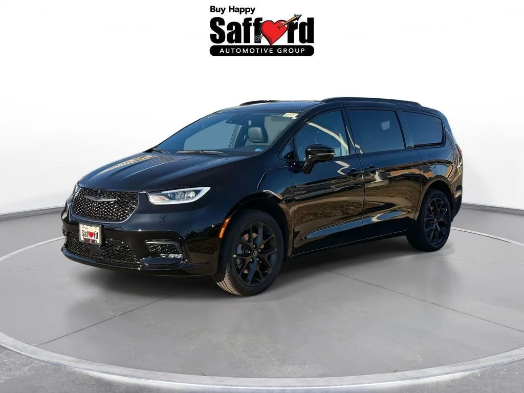 2026 Chrysler Pacifica Limited AWD's photo