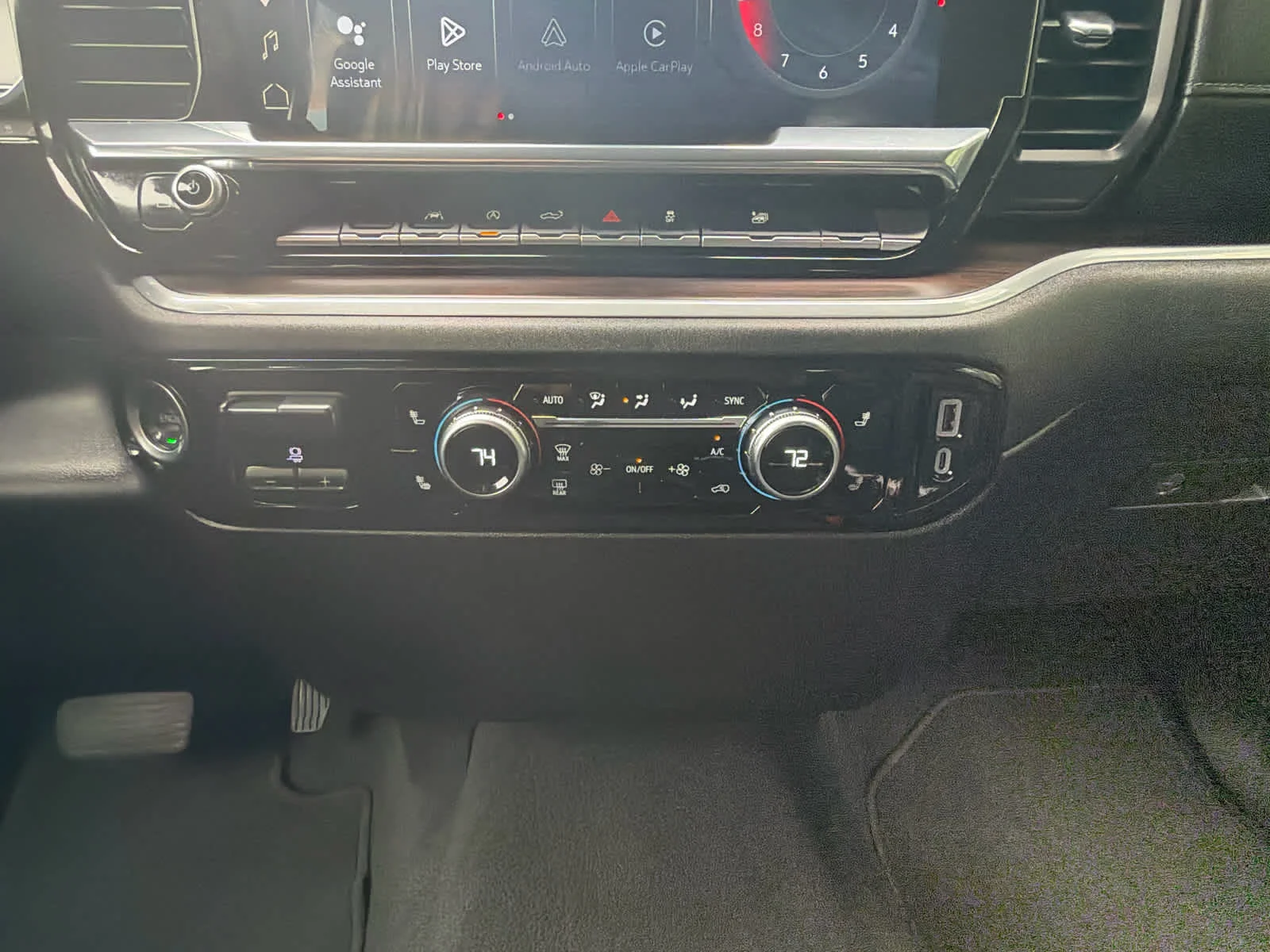Used 2025 Sterling Metallic GMC SLT image 26
