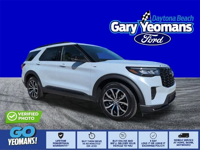 New 2026 Space White Metallic Ford ST-Line image 1