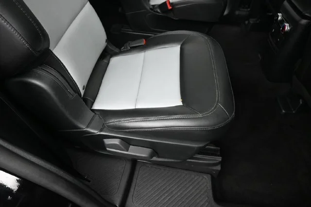 Certified Used 2024 Agate Black Metallic Ford XLT image 28