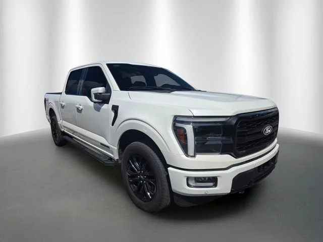 Used 2024 White Metallic Ford Lariat image 5