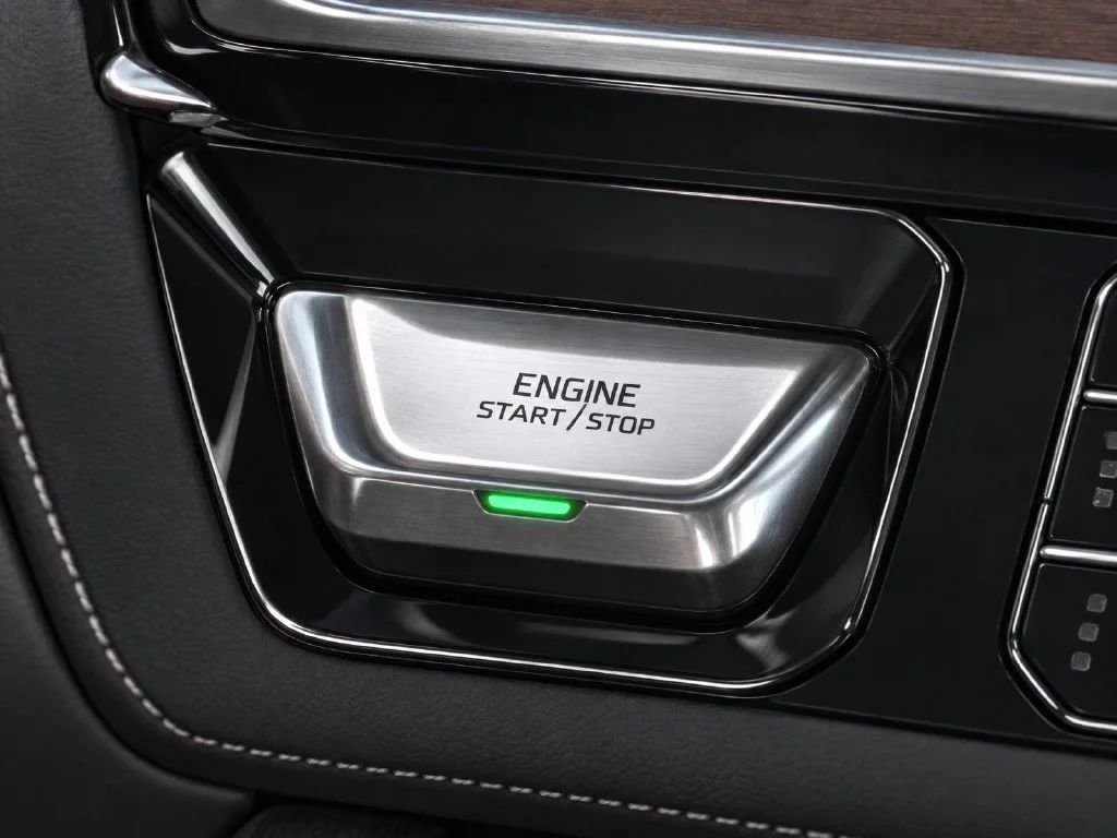 Used 2025 Silver GMC Denali Ultimate image 13