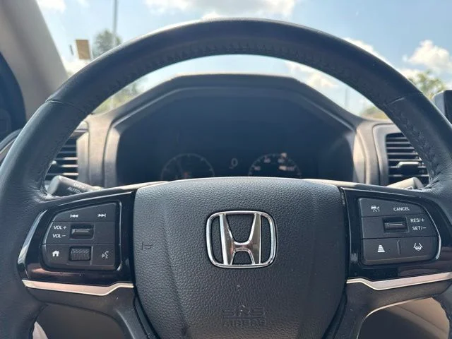 Used 2025  Honda EX-L image 19