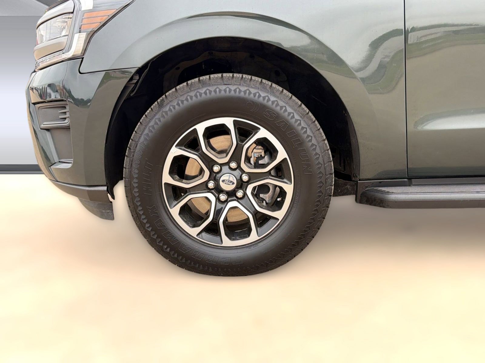 2022 Ford Expedition XLT - Photo 11