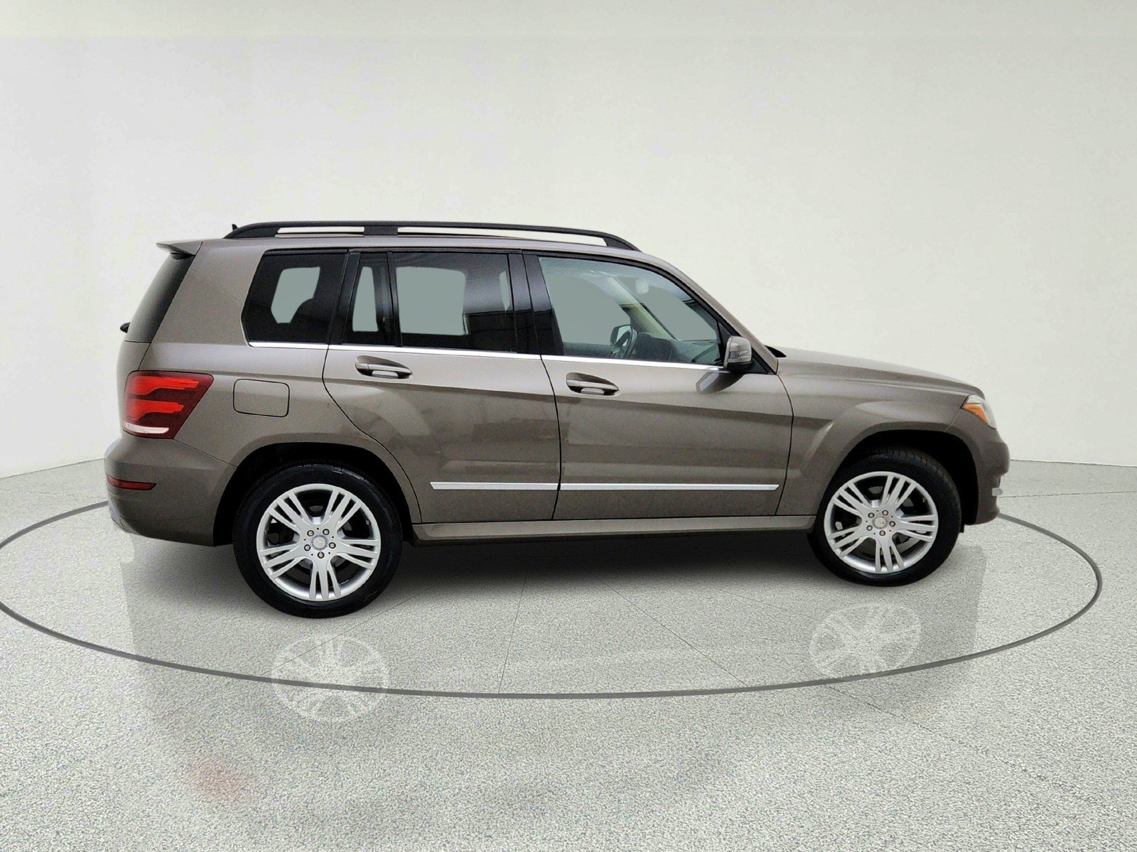 Used 2014 Pebble Gray Mercedes-Benz GLK 350 image 13