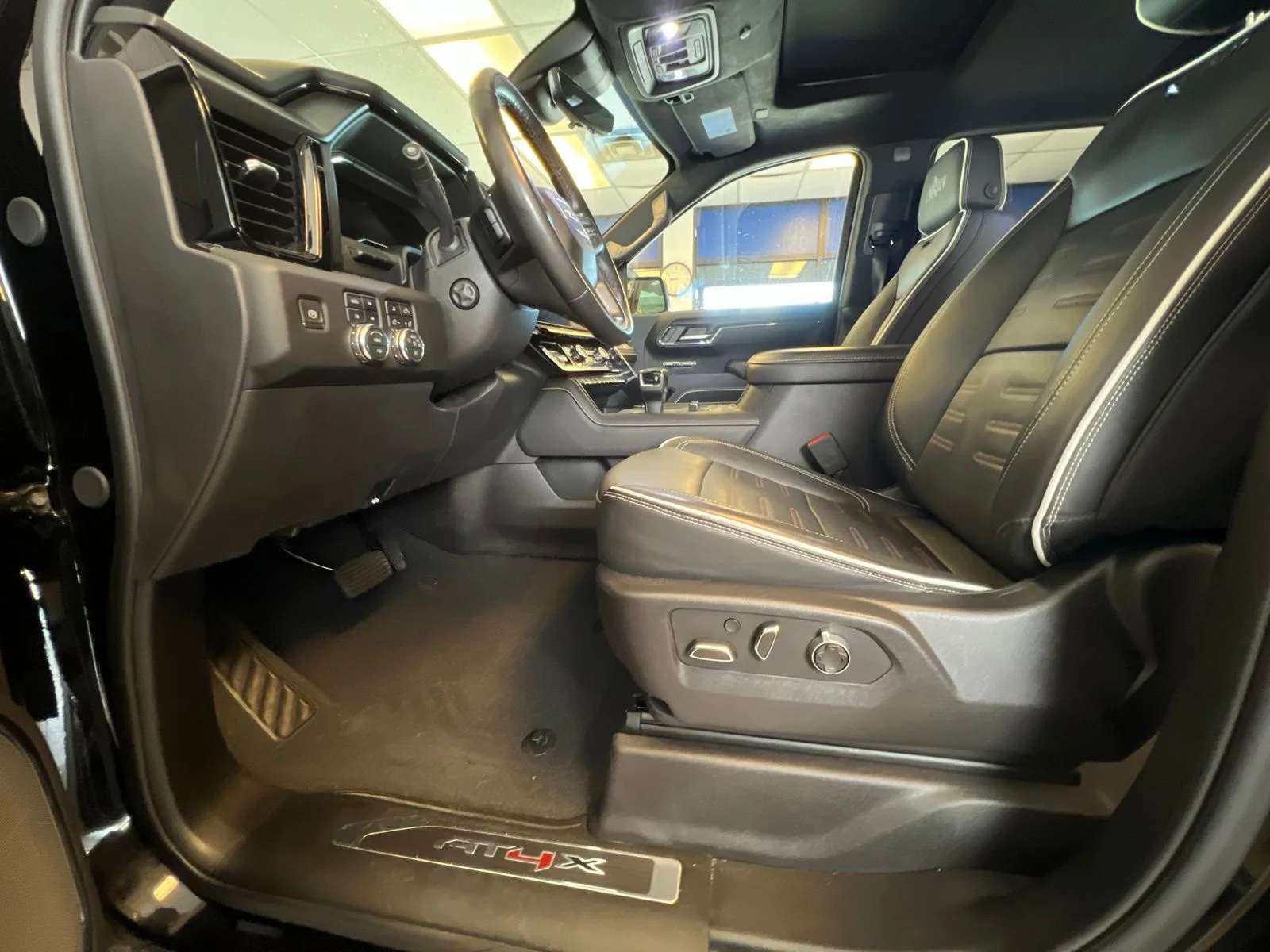 Used 2024 Onyx Black GMC AT4X image 8