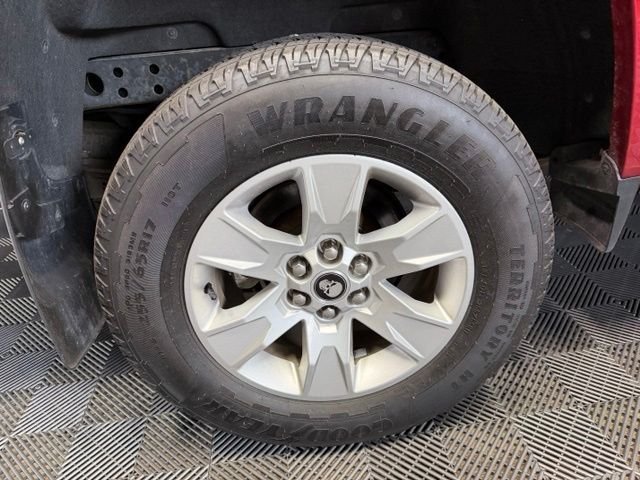 Used 2017 Quartz GMC SLE1 image 44
