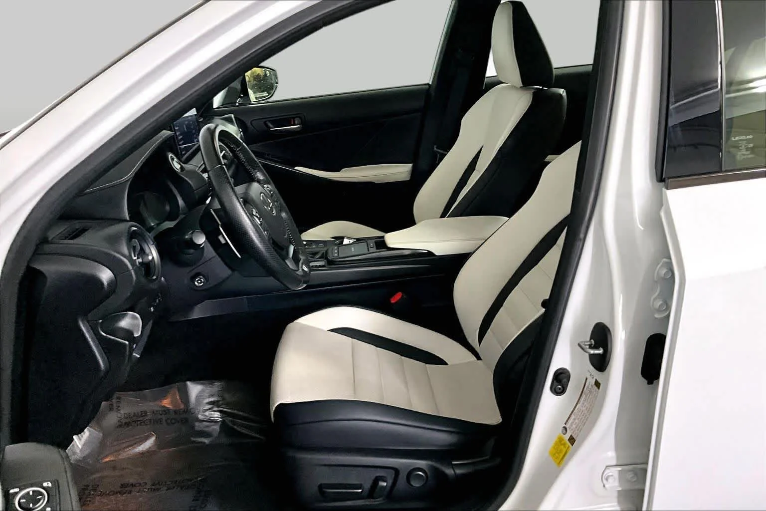 Certified Used 2025 Ultra White Lexus F SPORT image 9