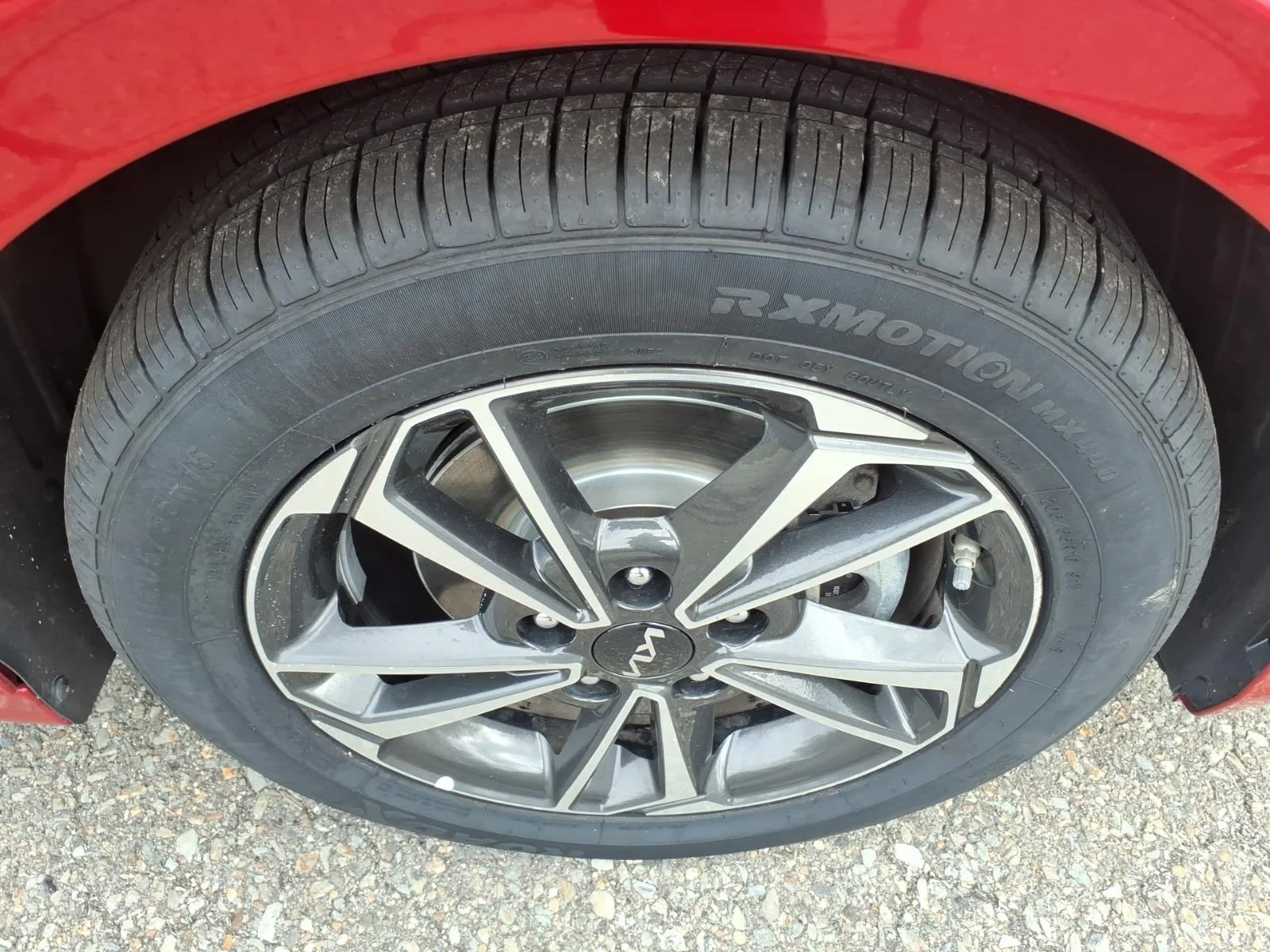 Used 2024 Currant Red Kia LXS image 10