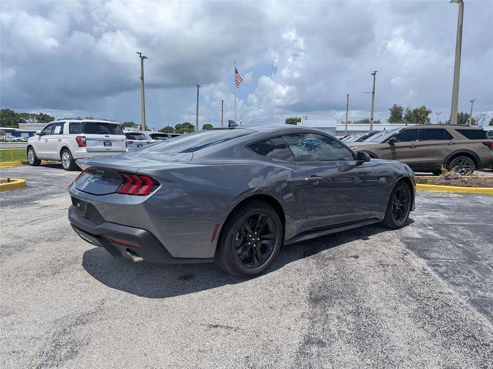Certified Used 2026 Carbonized Gray Ford GT Premium image 3
