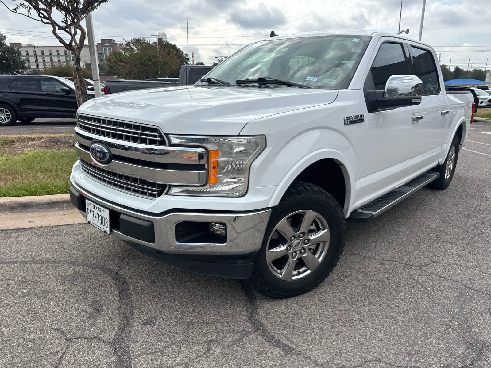 Used 2019 Oxford White Ford LARIAT image 2