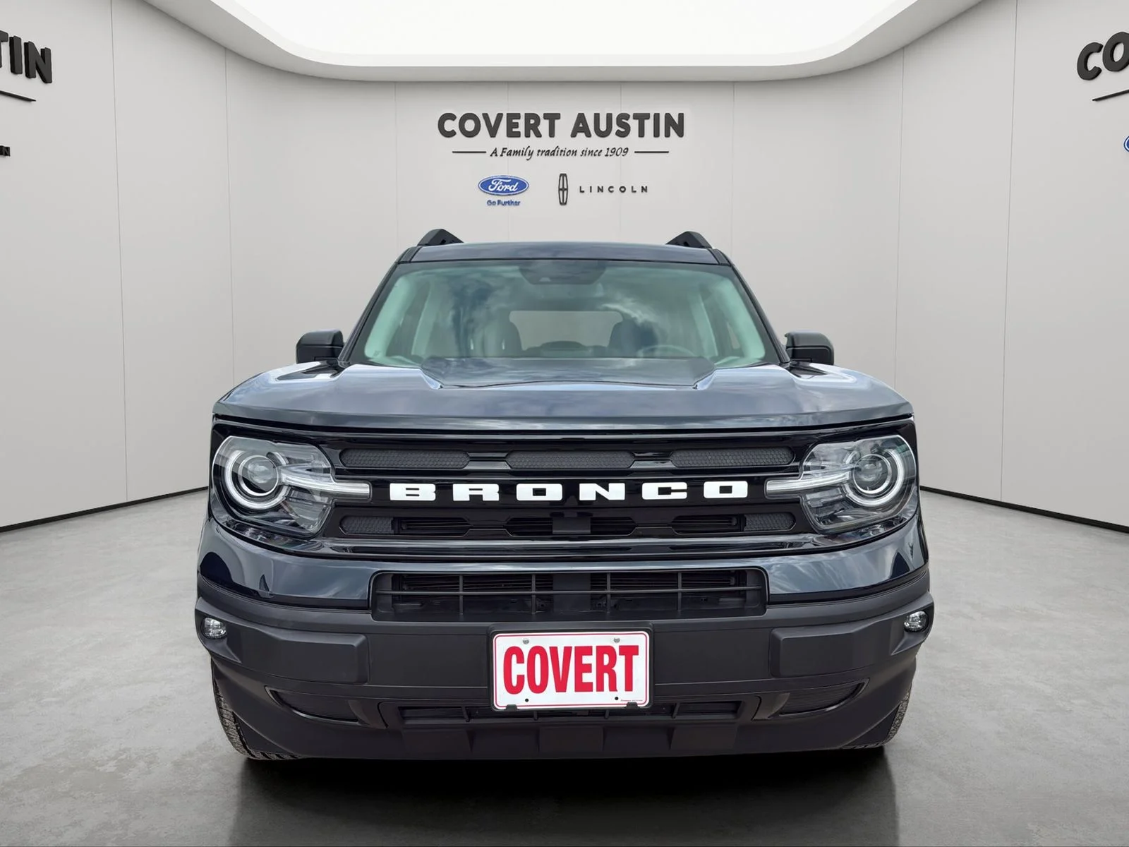 Used 2023 Blue Ford Outer Banks image 8