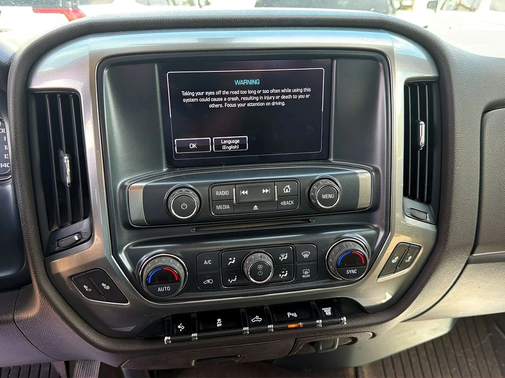 2018 Chevrolet Silverado 3500HD LT - Photo 17